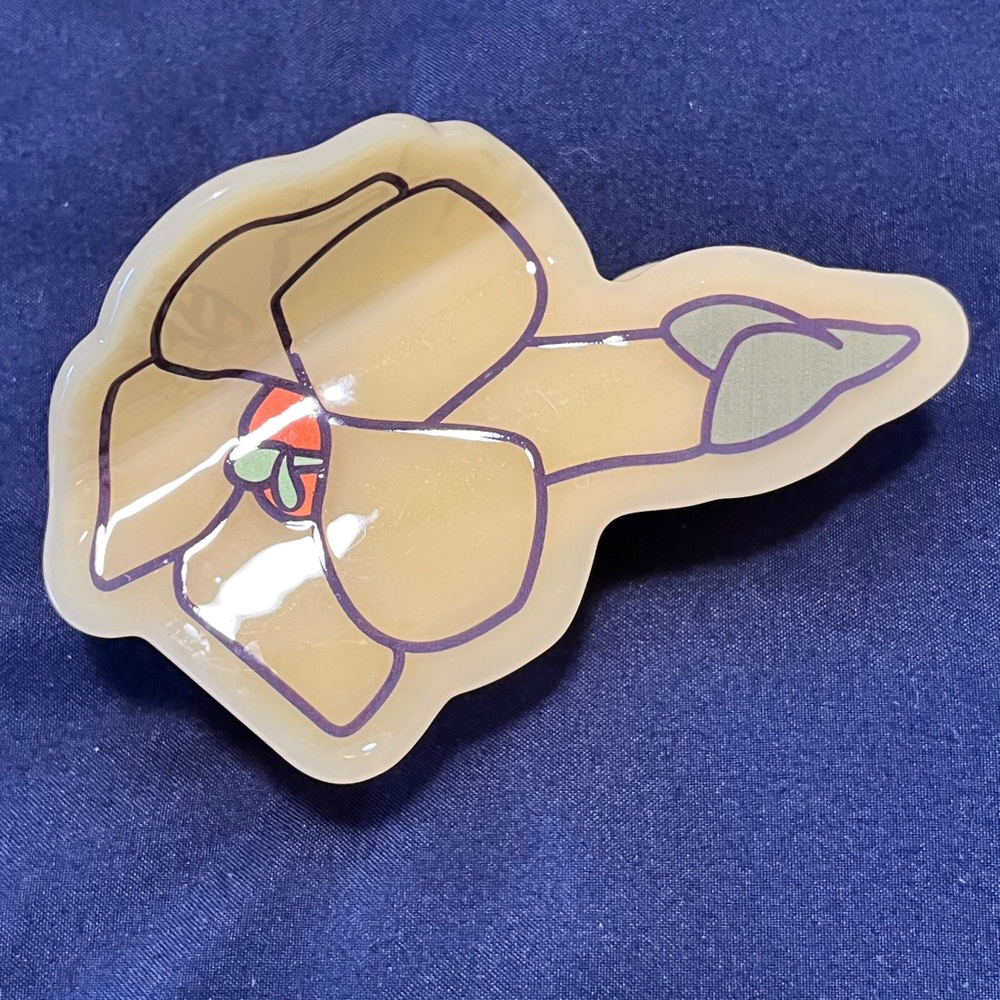 Puakenikeni Flower Claw Clip